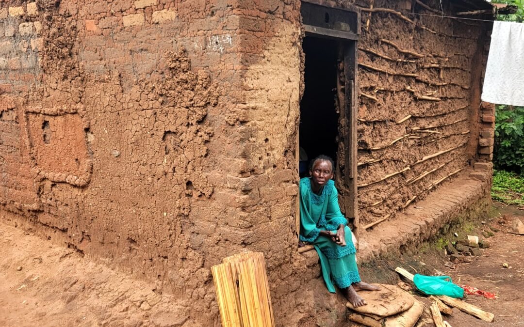Save an Old Woman House Construction Campaign